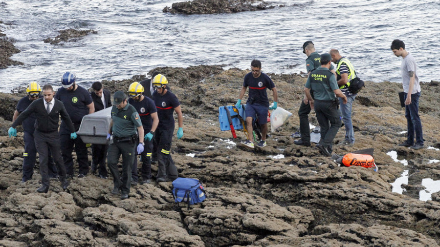 Fallece un buzo en Punta Cabicastro tras ser golpeado por la hélice de una lancha que continuó su marcha