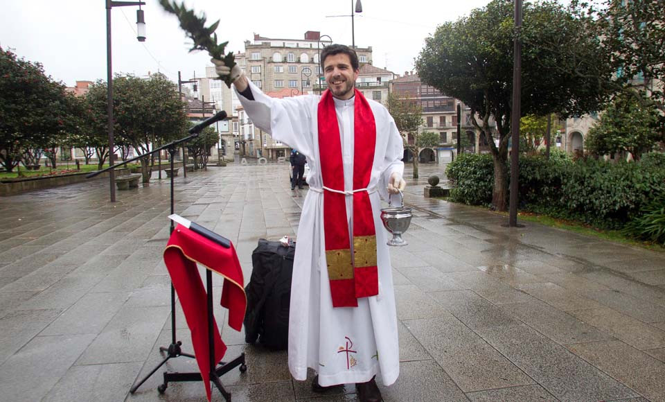 Un Domingo de Ramos atípico con bendiciones simbólicas