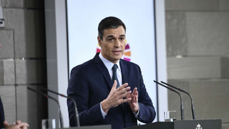 Sánchez le dice a los militantes que el acuerdo con Podemos es “imprescindible”