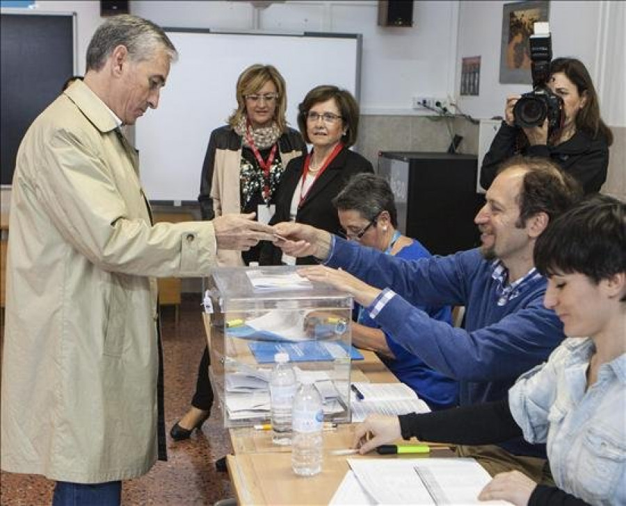 Jáuregui dice que en los próximos cinco años se decidirá el futuro de Europa