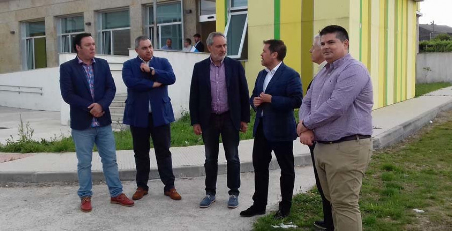 Xunta y Concello inician los trámites para abrir 20 plazas del centro de día en septiembre