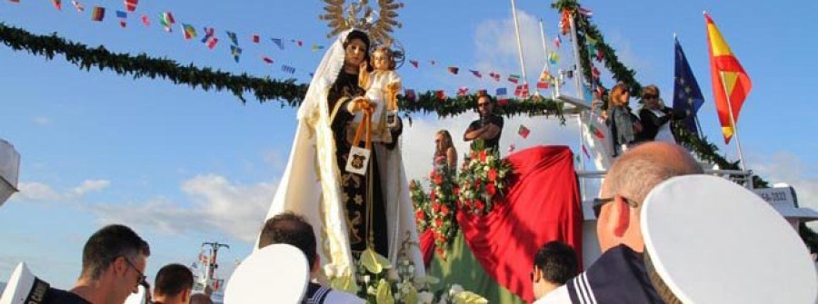 Vilaxoán saca a la Virgen del Carmen en procesión en el ecuador de sus fiestas