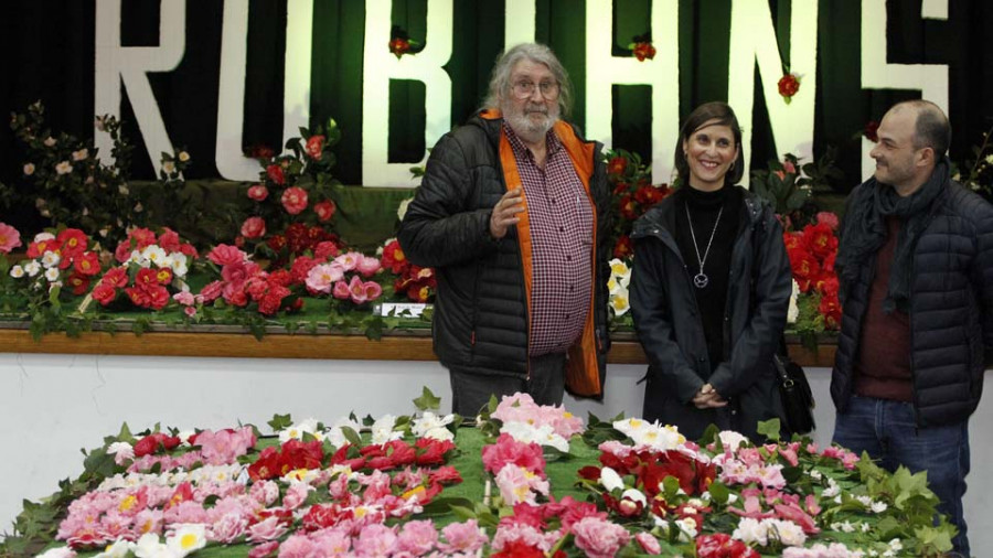 Rubiáns se rinde  a la camelia, su flor más identitaria