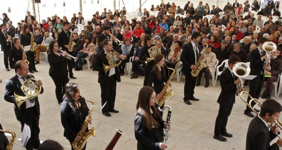 El Sombrero de Tres Picos brilló en Meaño y la danza lo hizo en Ribadumia y Vilanova