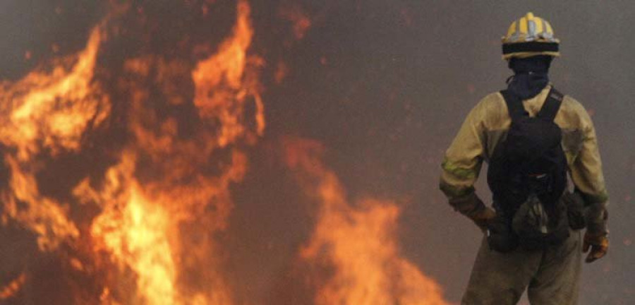 Imputan a una mujer por un incendio forestal en O Couto tras una quema