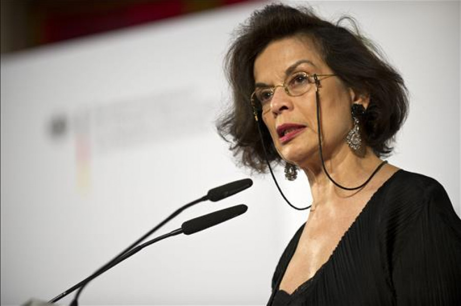 Bianca Jagger, con el "corazón roto" por la muerte de L'Wren Scott