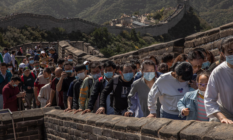 China cierra fronteras a extranjeros de varios países por el coronavirus