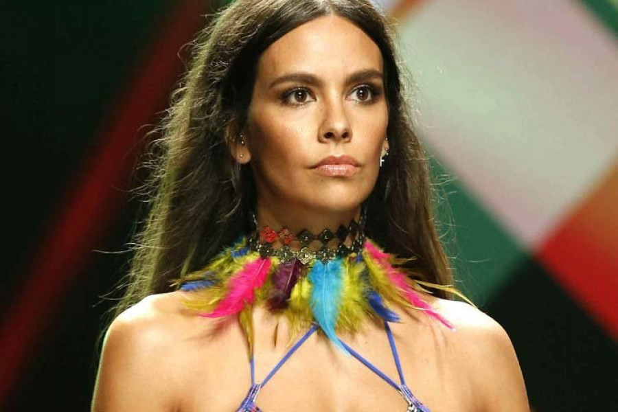 Cristina Pedroche luce tipazo 
en bikini a pesar de las críticas