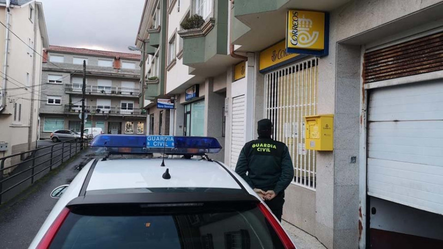 Detienen al presunto autor de la ola de robos en Vilalonga por uno en Correos