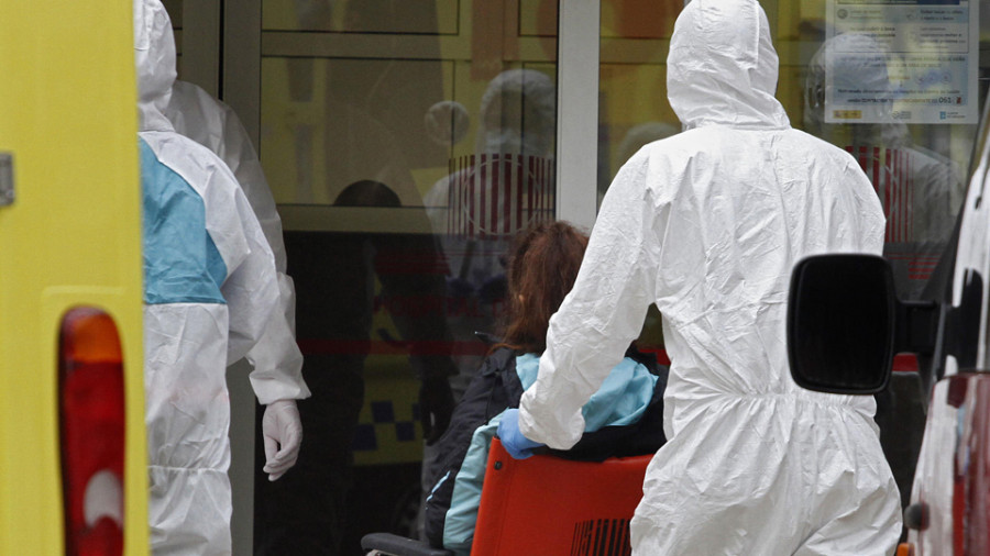 Suben los hospitalizados en el área Salnés-Pontevedra y la estadística en Santiago-Barbanza