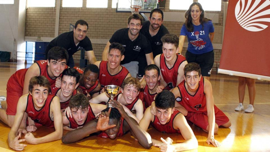 El Torrelodones conquista el I Torneo EuroXacobeo U16