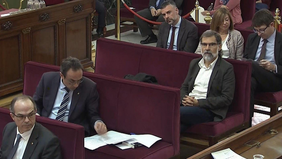Turull, Rull y Sánchez reprochan 
a Marchena su 
“rol acusatorio” durante el juicio