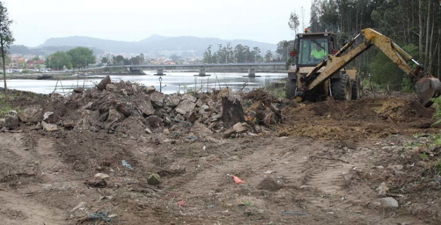 Vilanova compra nuevos terrenos para aparcamiento y zona verde en O Terrón