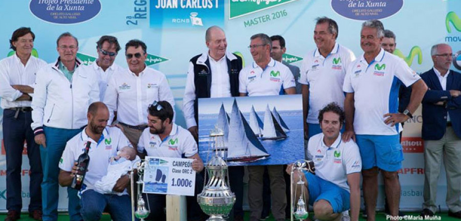 El Rey Juan Carlos I gana su regata