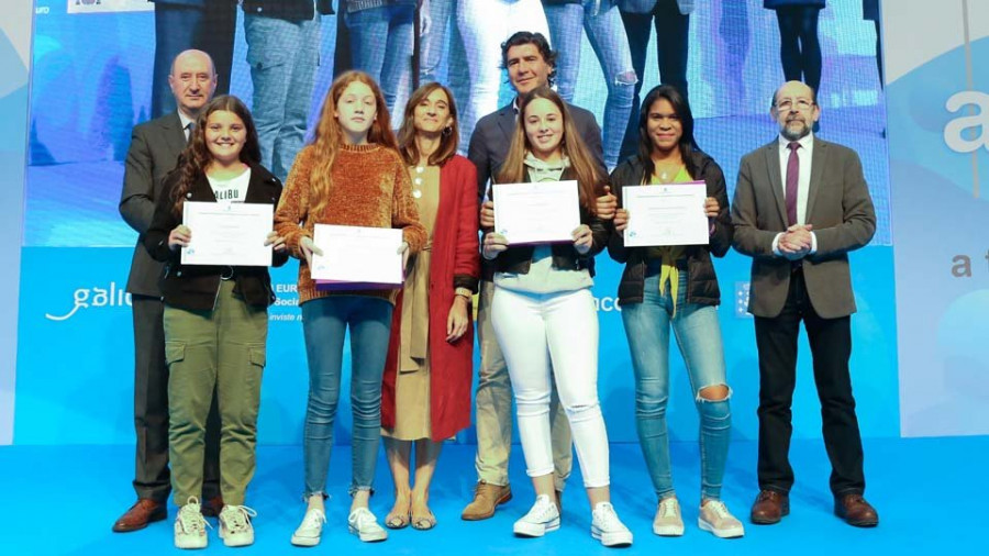 Dos alumnas de O Piñeiriño y otras dos del Bouza Brey ganan un premio de emprendimiento