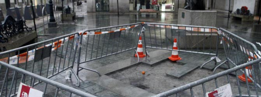 Operarios municipales “parchean” varias zonas peatonales del centro