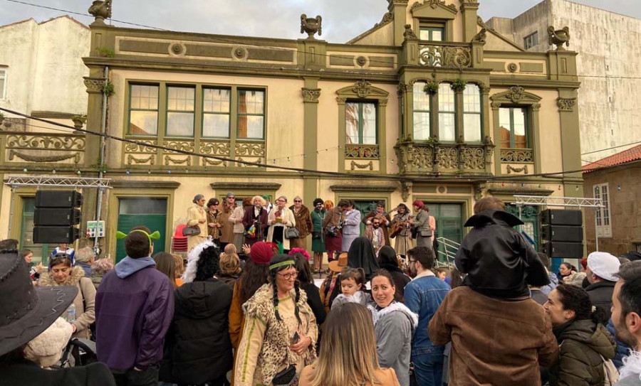 La retranca de “Los lunes al col” abarrota la plaza de Alfredo Brañas