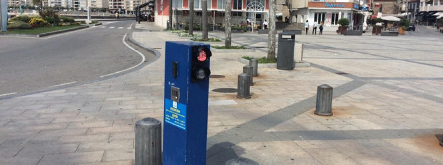 SANXENXO - Nauta valora cambiar las actuales luminarias por led para reducir el consumo un 70 %