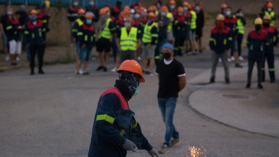 Alcoa se muestra dispuesta a ampliar el periodo de negociaciones del ERE