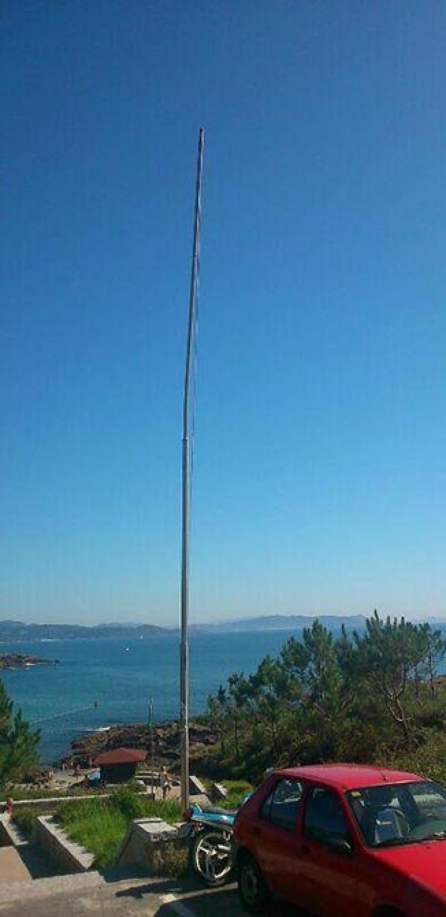 SANXENXO - El Concello retira la bandera azul de Paxariñas debido a los desprendimientos sin reparar