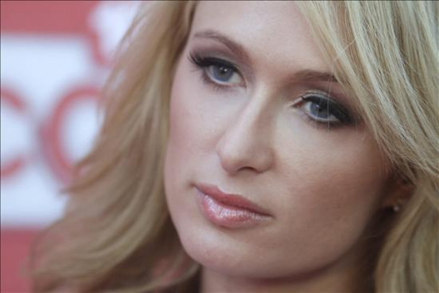 Paris Hilton reclama un millón de dólares a una empresa de zapatos, según un diario