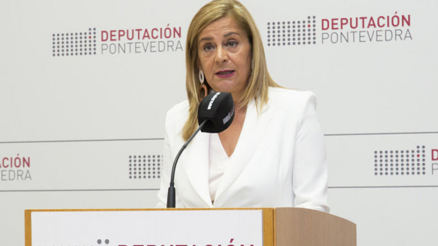 La cambadesa Paula González gana el premio Sofía Novoa por “V”, su trabajo de fin de grado