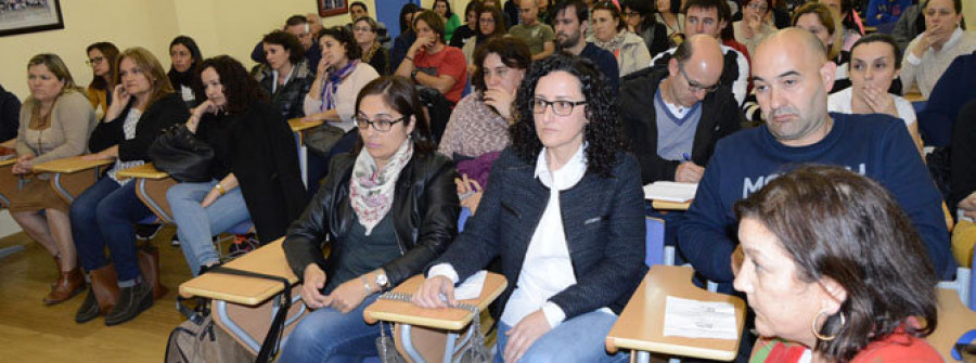 BOIRO - Las asociaciones de padres de alumnos acuerdan concentrarse el día 11 para protestar contra la reválida y la Lomce