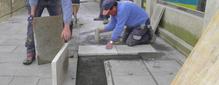 RIVEIRA - El Ejecutivo emprende acciones para solventar problemas con las losas de calles peatonales