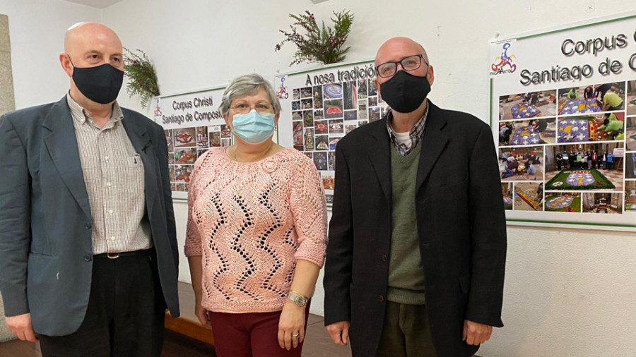Rianxo acoge una exposición con imágenes del trabajo sobre alfombrismo desarrollado en Galicia