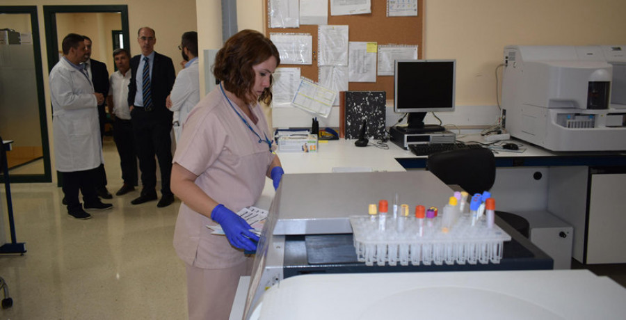 El laboratorio del hospital gana espacios y equipamientos tras una inversión de 153.000 euros