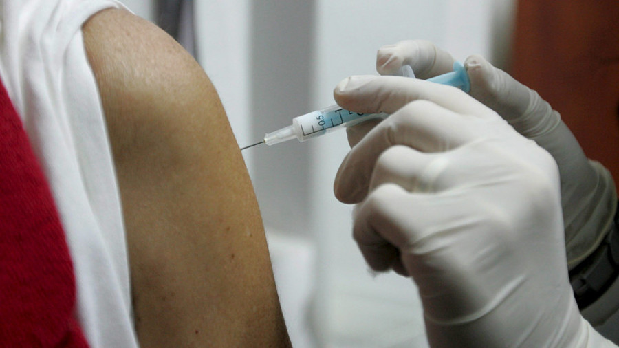 Las muertes por gripe en Galicia se duplican en una semana