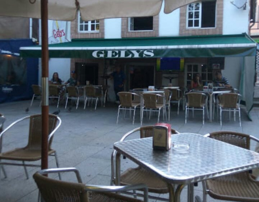 La Guardia Civil arresta al presunto ladrón que hace una semana robó 200 euros y lotería en el pub Gely’s