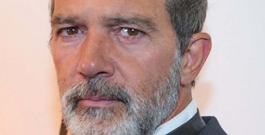 Antonio Banderas asegura que no entiende su vida “sin Almodóvar”