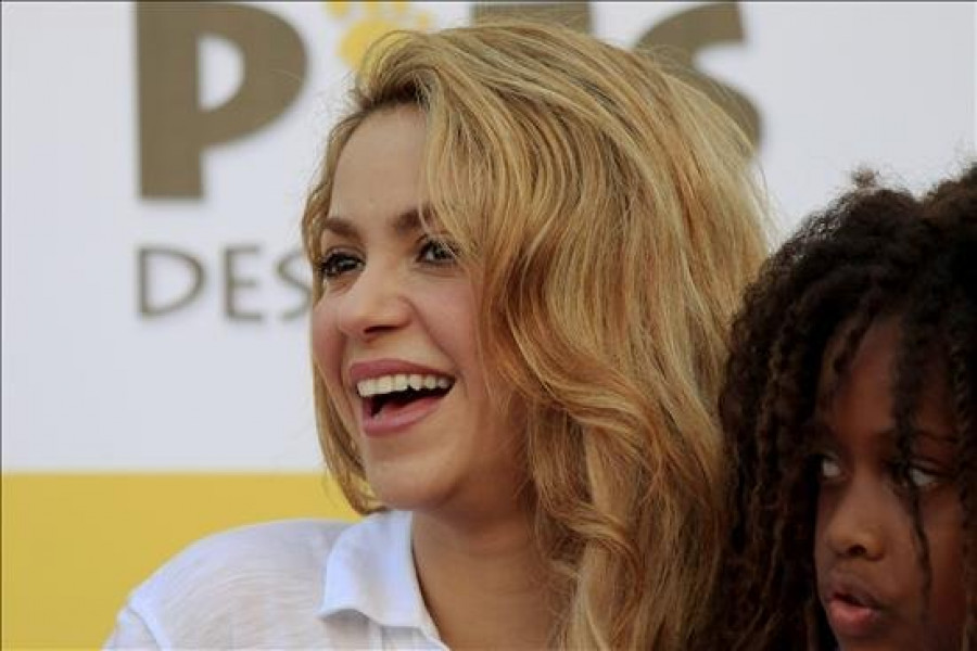 Shakira pone música a la cumbre de desarrollo de la ONU, Malala la emoción