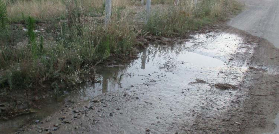 Denuncian un vertido de aguas fecales procedente de un bombeo de la depuradora en Couso