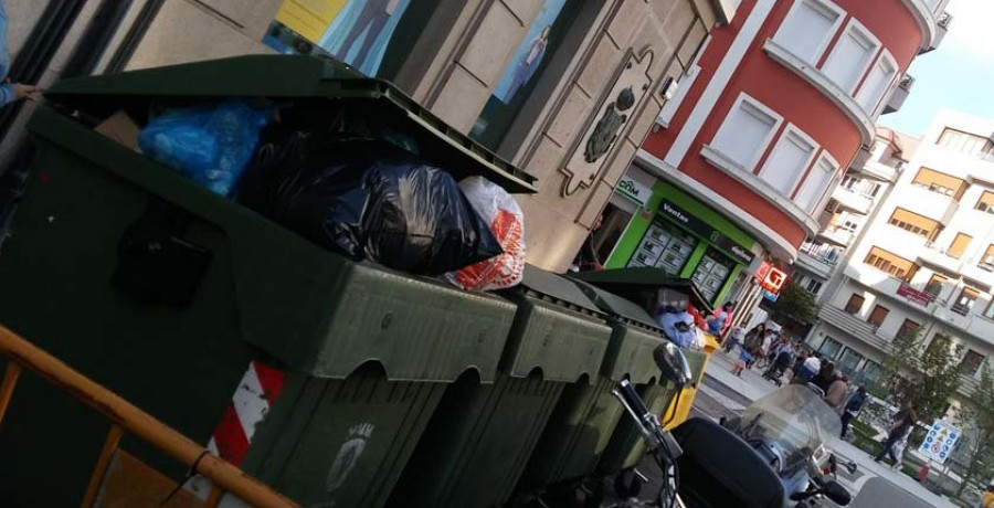 Los vecinos claman por la falta de limpieza y la acumulación de basura en Vilagarcía