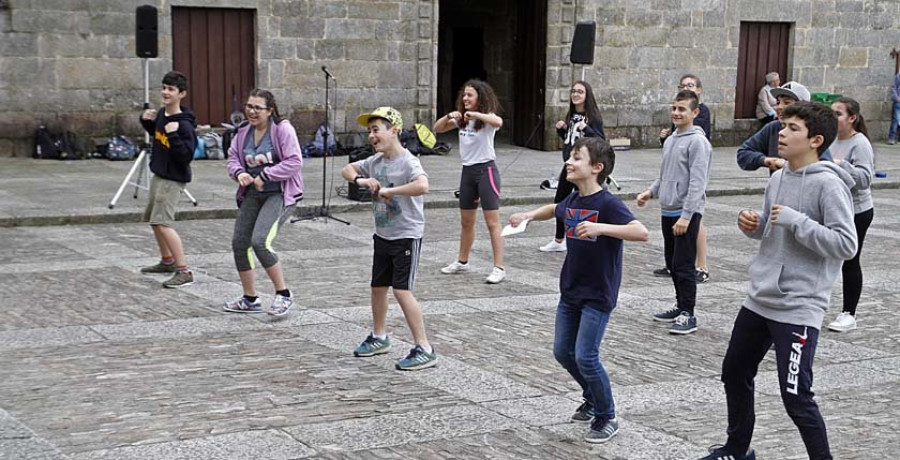 El IES Asorey llena Fefiñáns de sana competición por el Día de la Educación Física