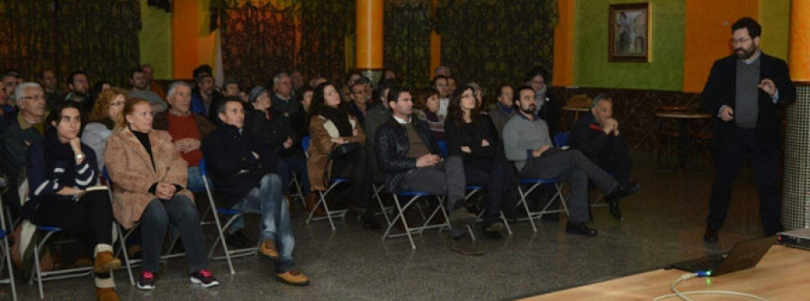 SANXENXO- El Concello detalla a los vecinos las potencialidades del Pazo Quintáns