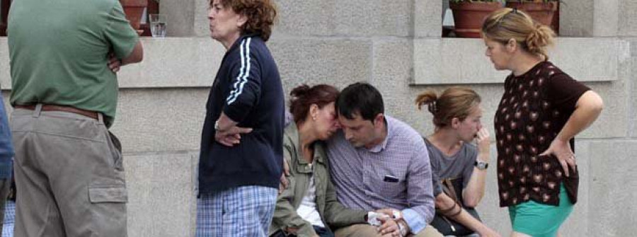 El crimen conmociona  al pequeño lugar de O Casal y los vecinos reclaman justicia