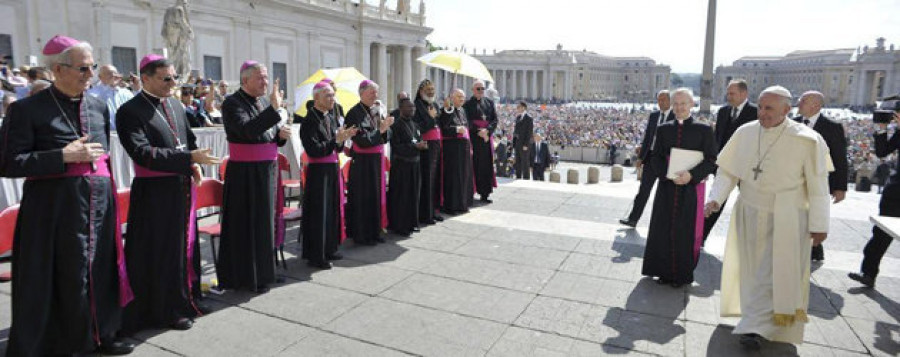 El papa Francisco critica la “verdadera plaga social” que supone el desempleo juvenil