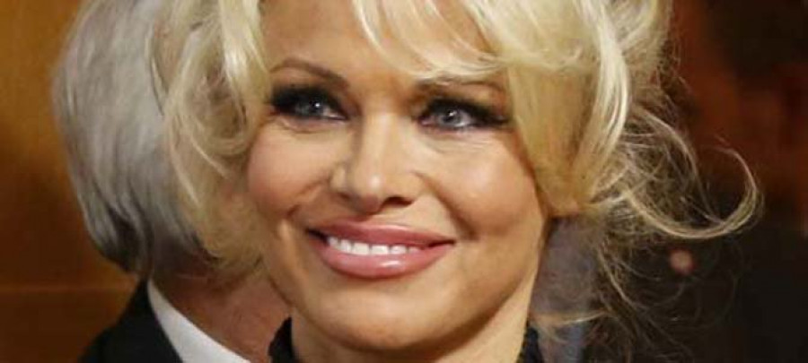 Pamela Anderson es la imagen de la nueva colección de Missguided