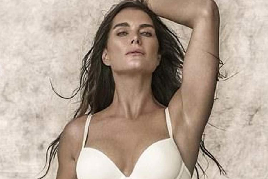 La actriz Brooke Shields presume de tipazo en ropa interior