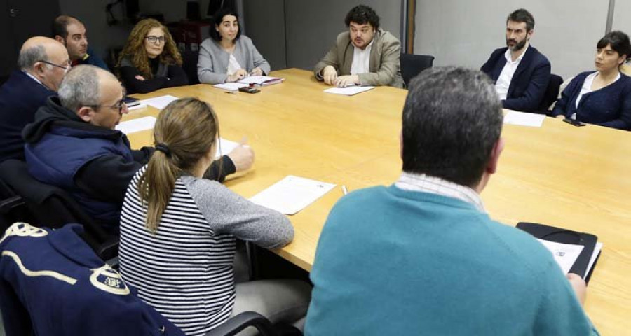 El PSOE eleva al debate parlamentario las “carencias” del Hospital do Salnés