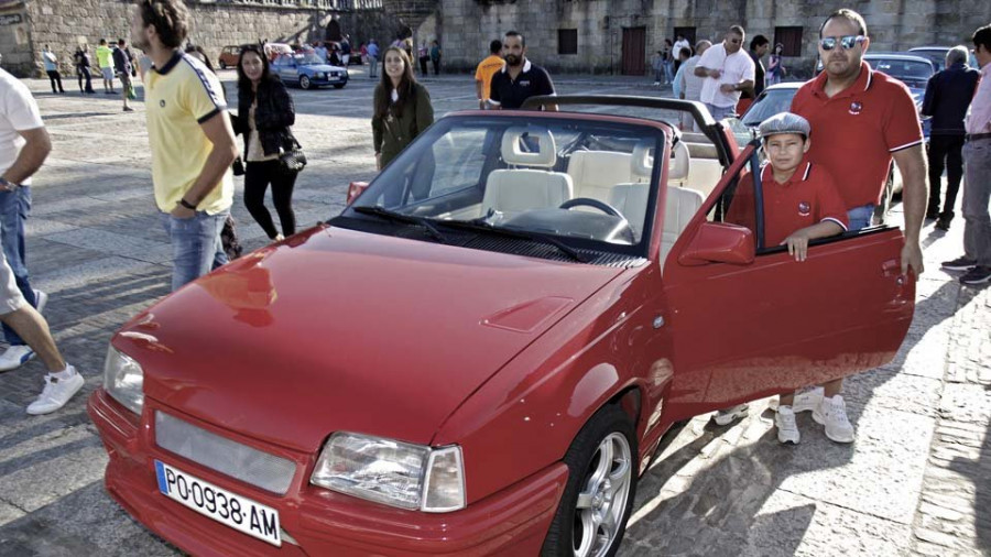 Fefiñáns exhibe algunas de las joyas fabricadas por la industria del motor en el último medio siglo