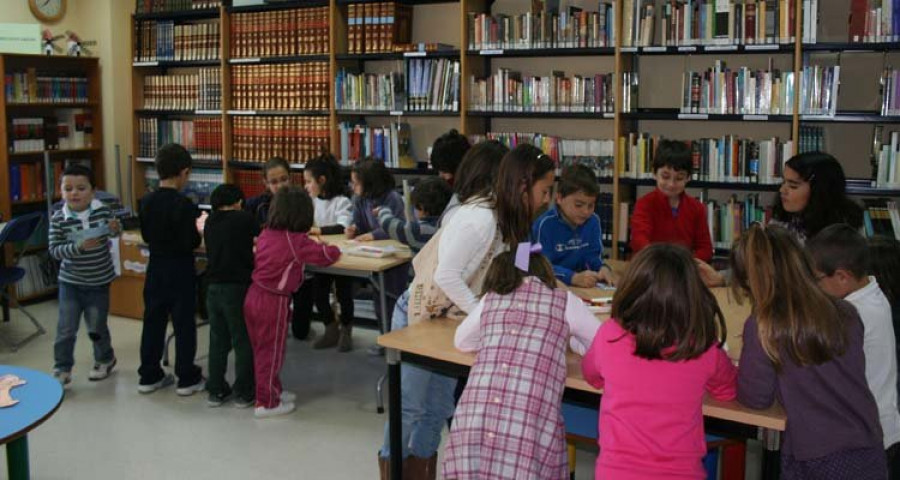 Una ayuda de 5.436 euros permite renovar los fondos bibliográficos