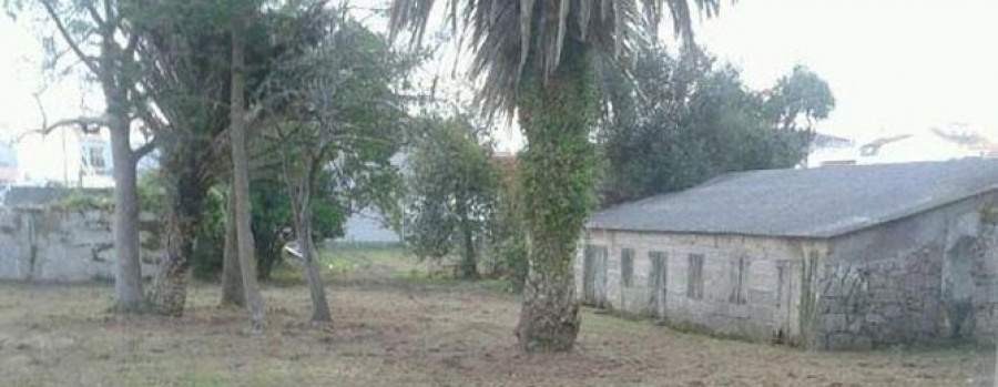 O GROVE - Autorizan aparcar en el patio del Rosalía para que los alumnos recauden para la excursión
