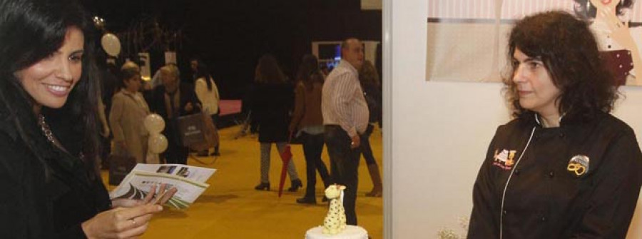 Más de 250 parejas, el doble que en la primera edición, acudieron al  II Salón Arosa Novias