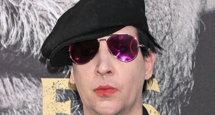 Marilyn Manson rinde tributo  a su padre recién fallecido