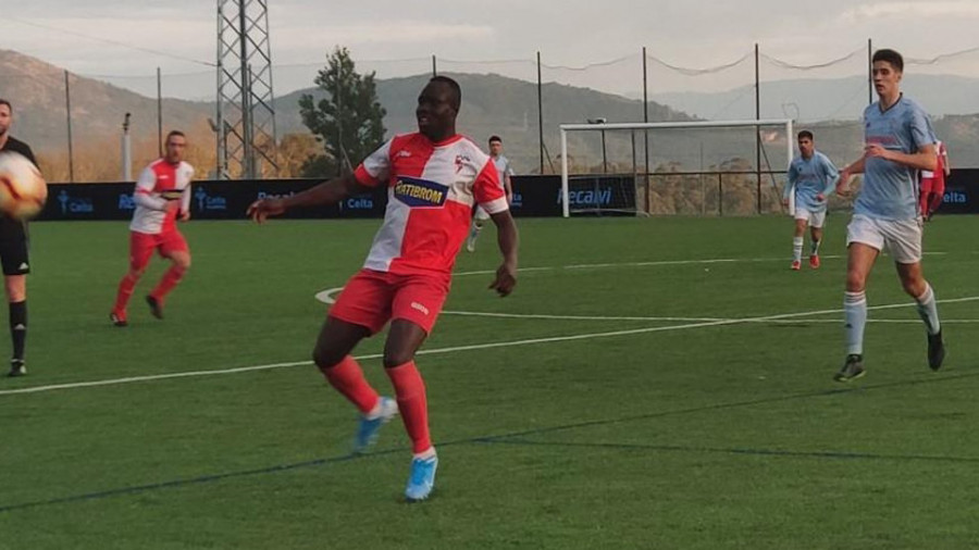 Sidibé vuelve a sentirse futbolista año y medio después de su lesión