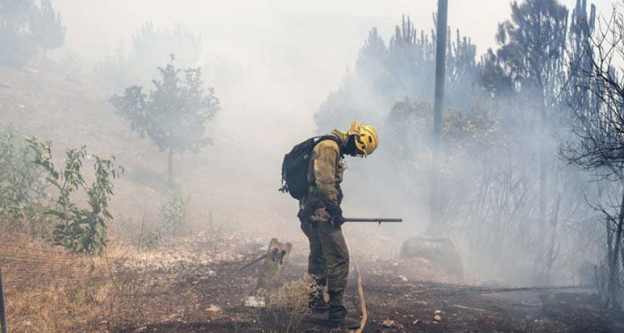 La Xunta pide 
a la ciudadanía el “máximo compromiso” al iniciarse la época 
de riesgo de incendios